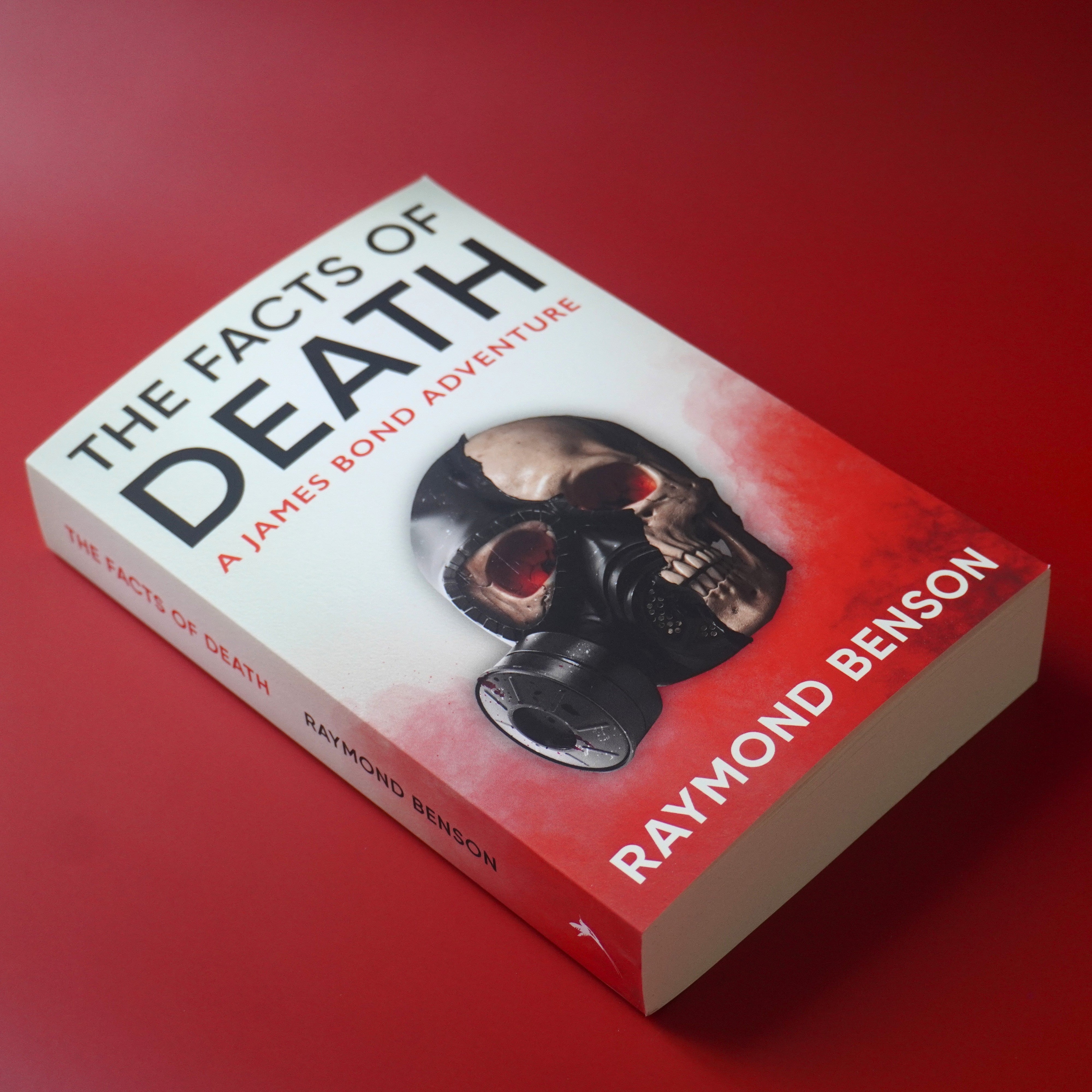 James Bond: The Facts of Death Paperback Book - By Raymond Benson